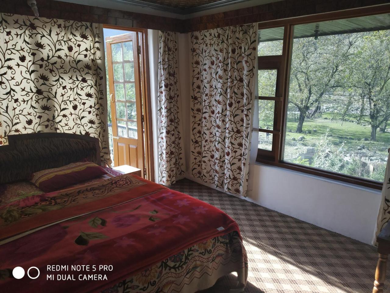 Hotel King Palace Pahalgam Ngoại thất bức ảnh